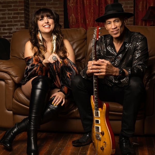 Party On The Plaza Featuring The Boneshakers