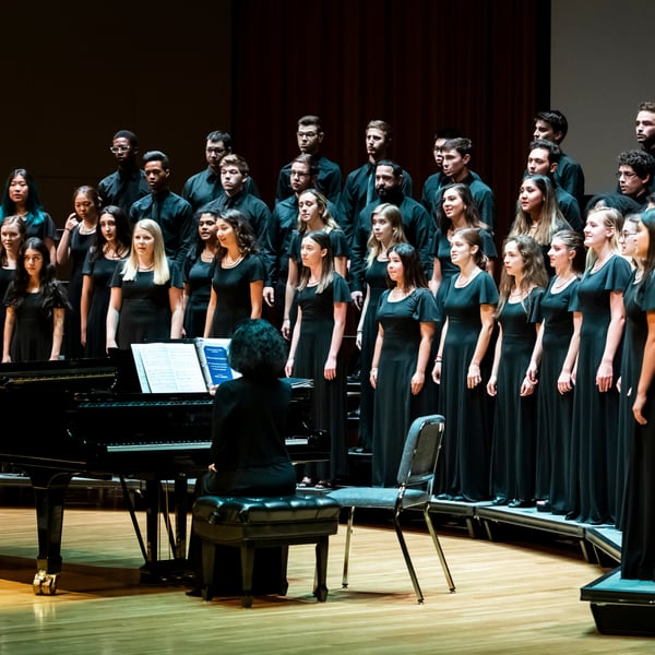 Make a Joyful Noise: Frost Chorale with Sandra Lopez