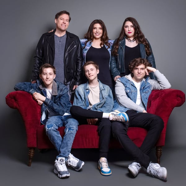 THE SHARPE FAMILY SINGERS PRESENT THE BEST OF BROADWAY