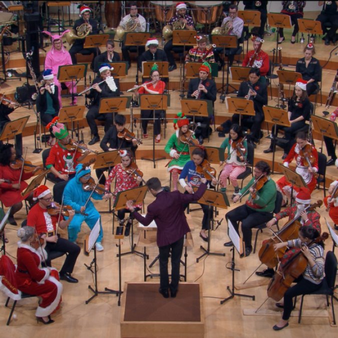 New World Symphony Celebrates the Season at the Drive-In