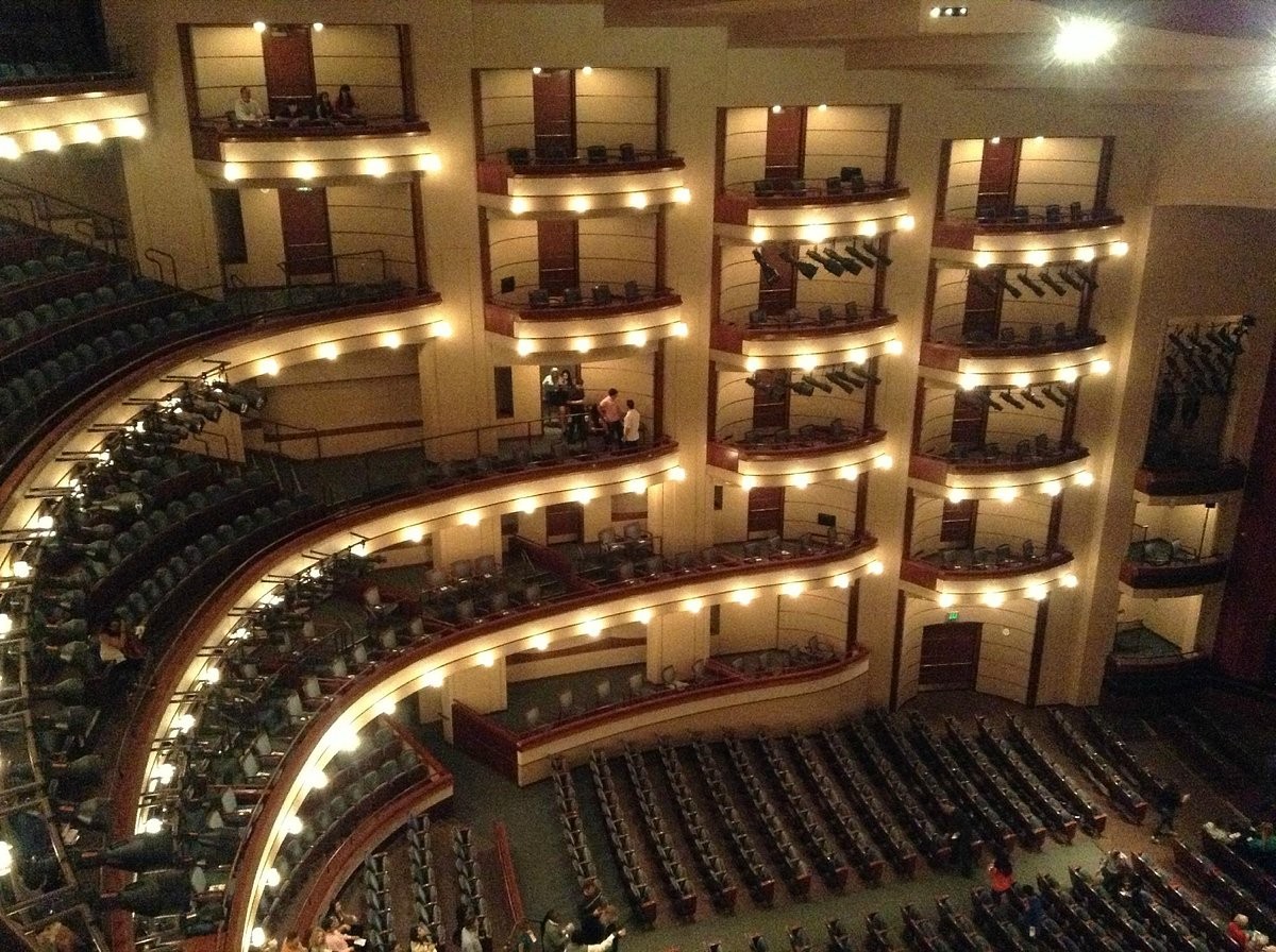 Florida Grand Opera Welcomes 2022-23 Board Of Directors Officers And Appointees