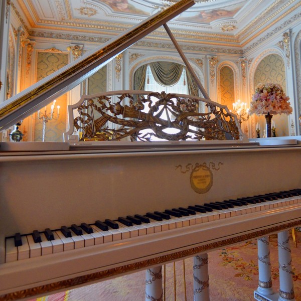 Historic Instrument Demonstrations