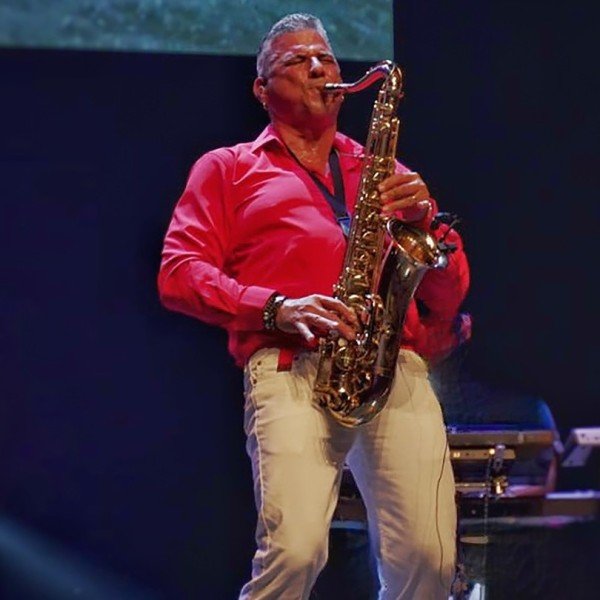 The Captivating Voice of the Saxophone: Luis Alas