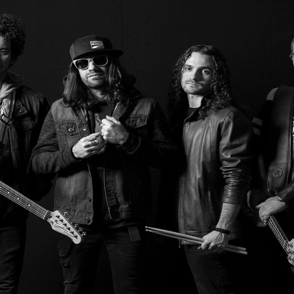 MANA TRIBUTE BY AVENIDA SUR