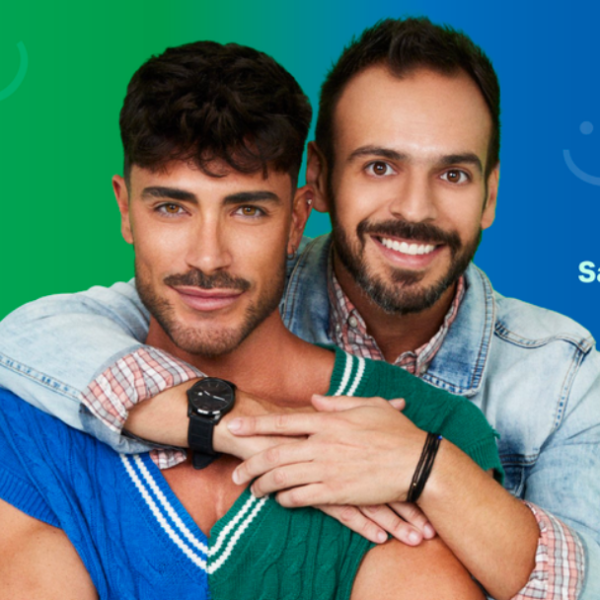 Simbios Art Corp, PLUM ENTERTAINMENT & Leo Lugon present Smiley