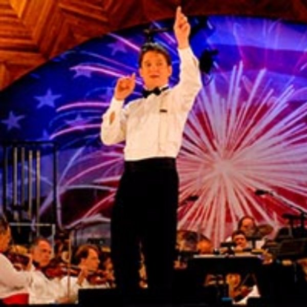 Keith Lockhart and The Boston Pops Esplanade Orchestra