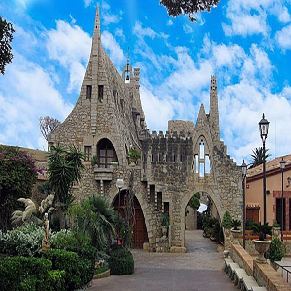 Antoni Gaudí ~ Bodegas Güell ~ Grand Tasting