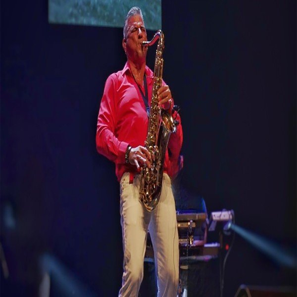 The Captivating Voice of the Saxophone: Luis Alas