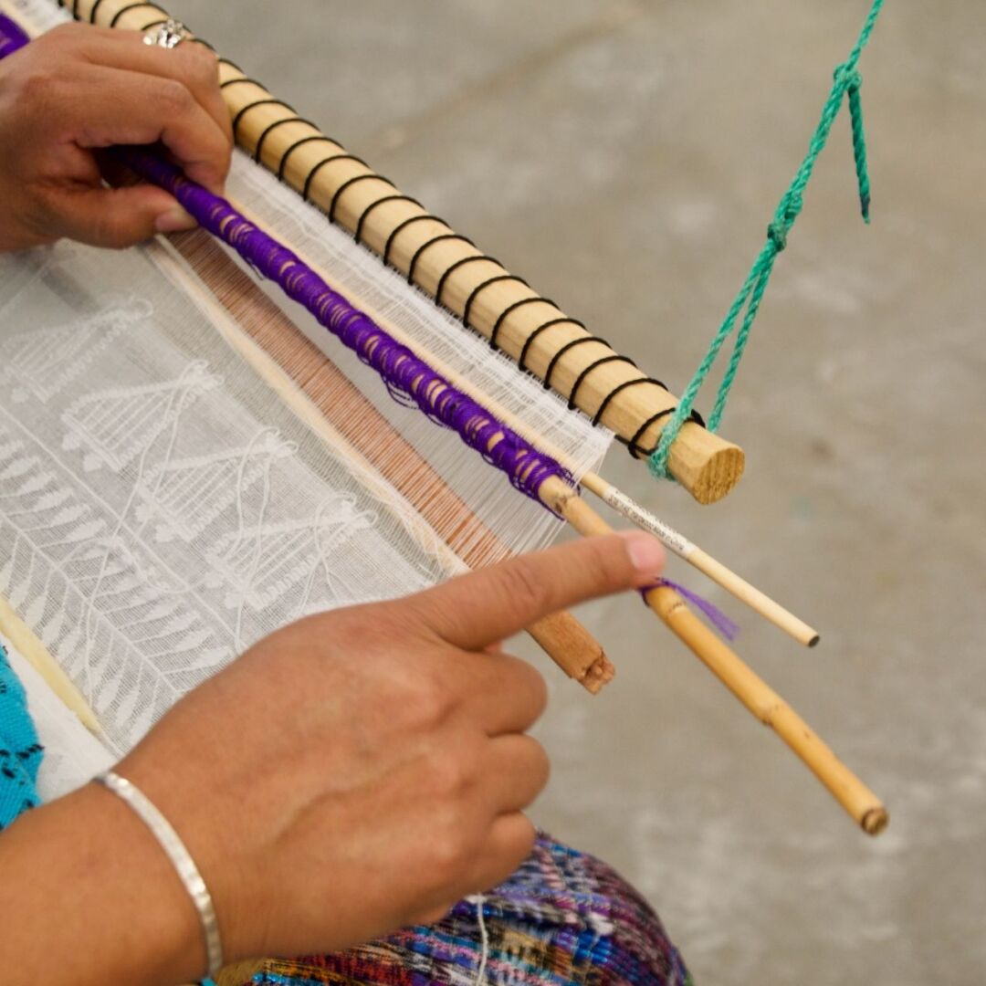FB904 Mayan Back-Strap Weaving With Concepcion Poou Coy Tharin