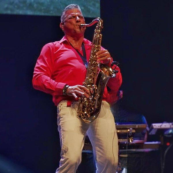 The Captivating Voice of the Saxophone: Luis Alas 