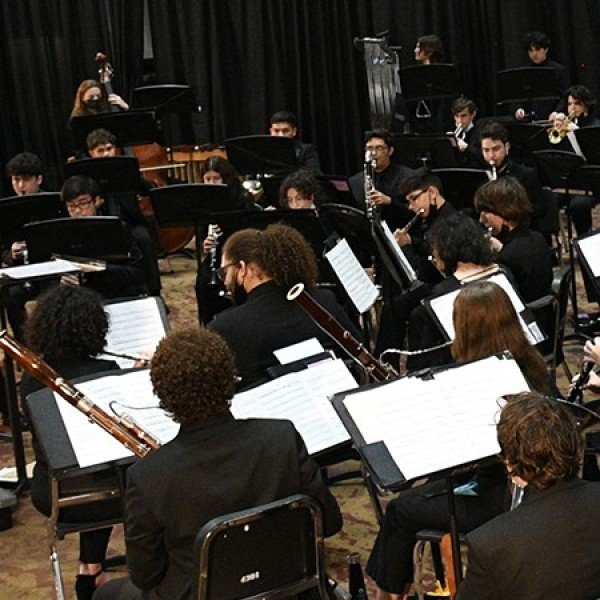 HIGH SCHOOL WIND ENSEMBLE