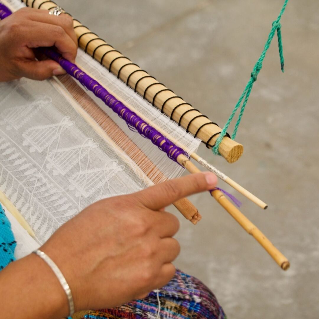 FB904 Mayan Back-Strap Weaving With Concepcion Poou Coy Tharin