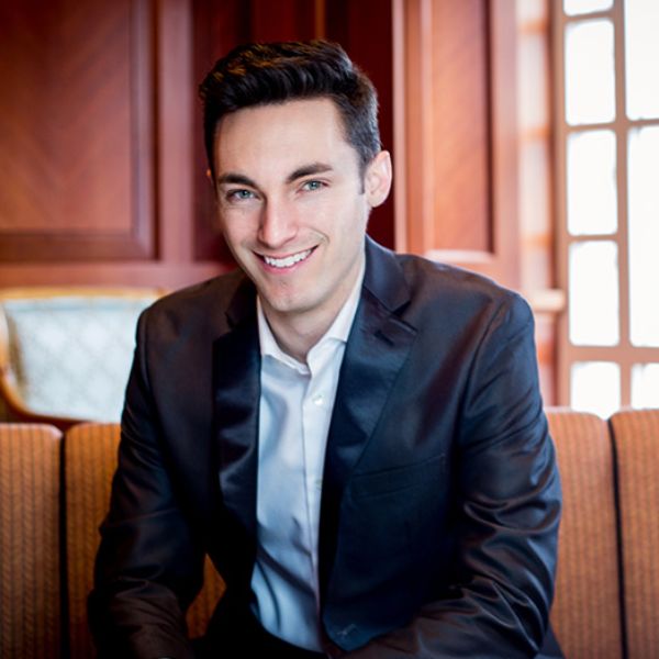 Between Two Palms with Enrico Lopez-Yañez