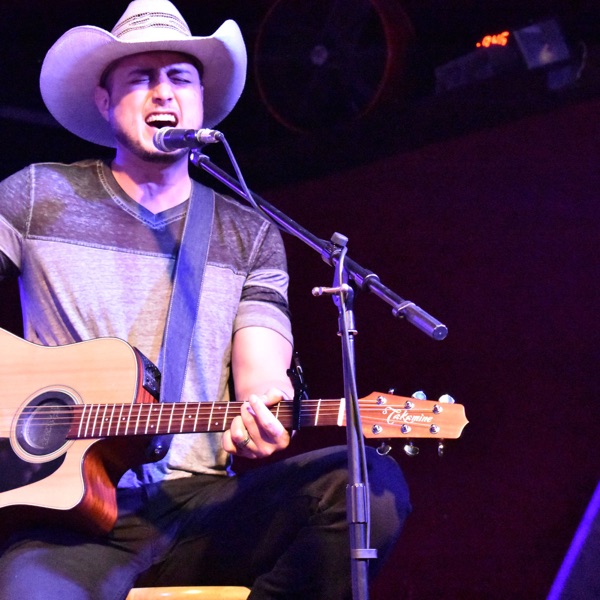 Concerts in the Gardens with Matt Tucker