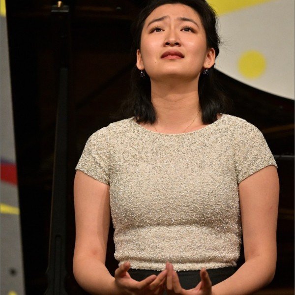 Opera Singer & Piano Sensation: CHELSEA GUO