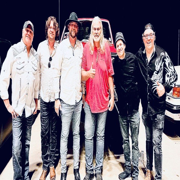 Clearwater Rising: Creedence Clearwater Revival Tribute Show