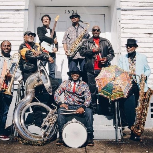 SQUIRREL NUT ZIPPERS AND THE DIRTY DOZEN BRASS BAND