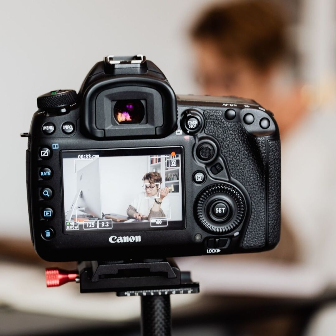 PH112 Introduction to Digital Photography With Robert Rostick